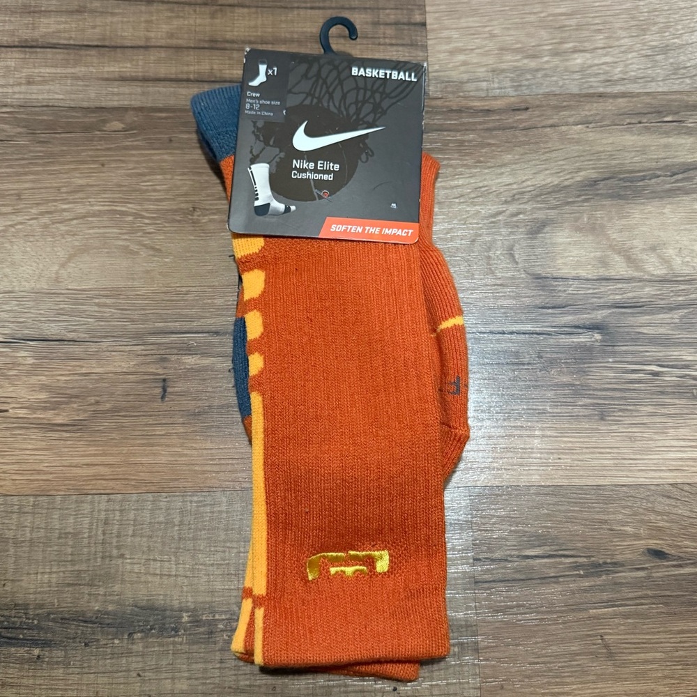 2013 Nike LeBron Elite Cushion Dri-Fit Crew Socks